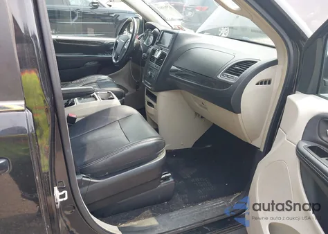 2013 Chrysler Town & Country Touring z USA, uszkodzony, nr VIN 2C4RC1BG7DR648882